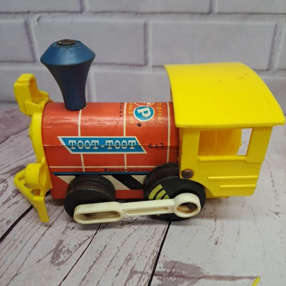 VTG Fisher Price Toot Toot Train 1964, Lot Of 3